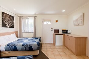 Bristol Hill Motor Inn