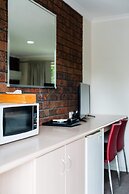 Bristol Hill Motor Inn