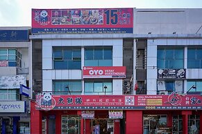 OYO 89881 V Stay Guesthouse