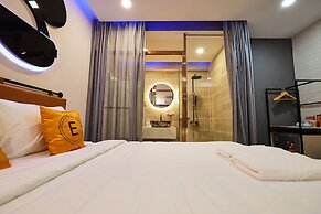 Eros Hotel - Love Hotel