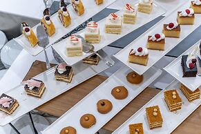 Grand Bellagio Batumi Convention & Casino Hotel