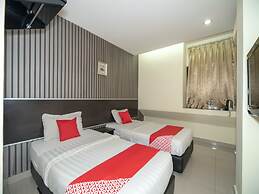 OYO 89965 Stay Inn Ii