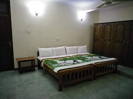 Hotel Mandakini