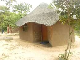 Dumisa African Home