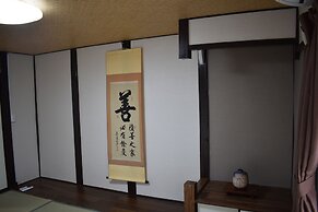 Nishioji Fukuro