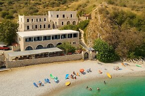 Lalloudes Mani Hotel