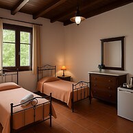 Lalloudes Mani Hotel