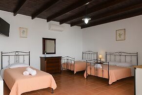 Lalloudes Mani Hotel
