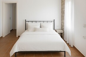 Lalloudes Mani Hotel