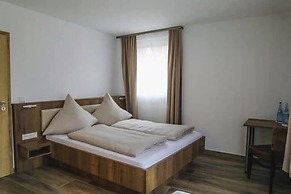 LOOK Hotel & Rooms