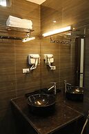 Bao Ngoc Diamond Hotel