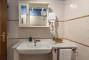 La Scaletta Della Rocca