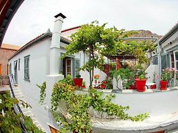 Glaros Guesthouse