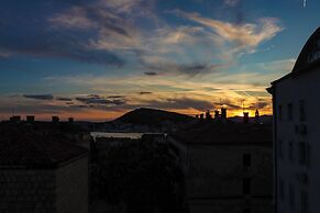 City Center Sunset Penthouse