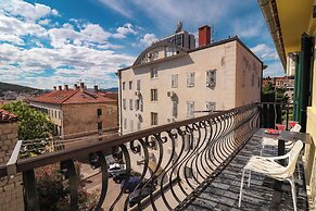 City Center Sunset Penthouse