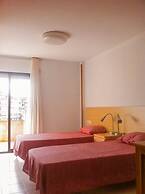 Résidencia Universitària Pare Claret - Hostel