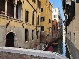 San Marco Design Suites