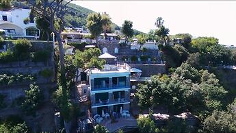 L'Incanto Restaurant & Suites