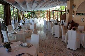 L'Incanto Restaurant & Suites