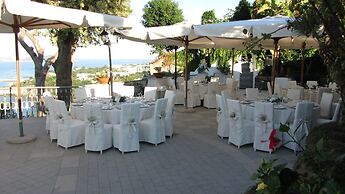 L'Incanto Restaurant & Suites