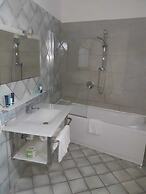 L'Incanto Restaurant & Suites