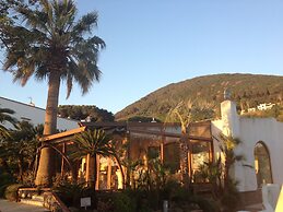 L'Incanto Restaurant & Suites