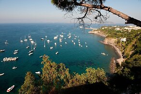 L'Incanto Restaurant & Suites