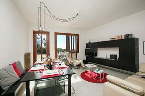 Spiaggia Azzurro -lakeside with terrace