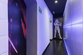 Art Seven Hostel Capsules