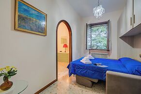 Villa Alberti 900m from Garda lake