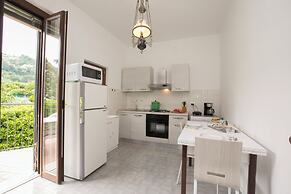 Villa Alberti 900m from Garda lake