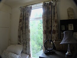 Ms McCreadys Guest House