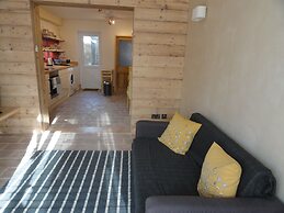 The Little Luckwell Apartment