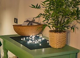 Picabon Apartment with AC and Balcony