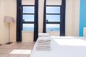 764 Ocean View Hollywood Beach