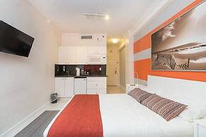 737 City View Studio on the Hollywood Beach Boardwalk