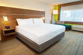 Holiday Inn Express & Suites Las Vegas - E Tropicana by IHG