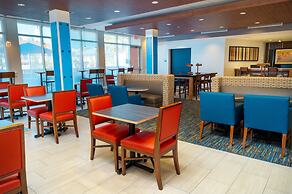 Holiday Inn Express & Suites Las Vegas - E Tropicana by IHG