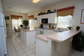 86340 2-story Pristine 4-bed Pool Home W/hot Tub & Balcony