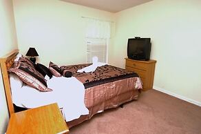 4611 5-bedroom Pool Home, Lake Berkley Resort