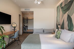 MOSSA WELL BEING HOTEL