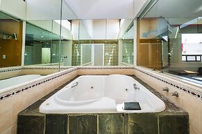 Capital O Hotel Casa Blanca, Morelia