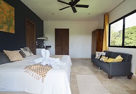 Blue Jungle Lodge