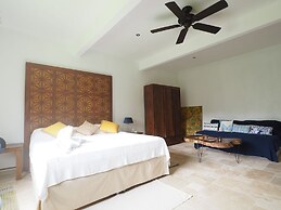 Blue Jungle Lodge