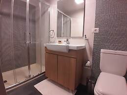 Shade Suites and Studios