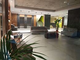 Shade Suites and Studios