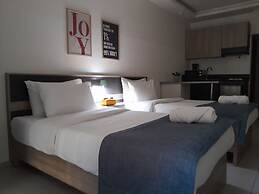 Shade Suites and Studios