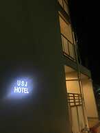 Universal Family Hotel