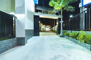 Paradise Hotel