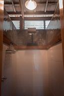 Beso Hilltop Retreat - Hostel